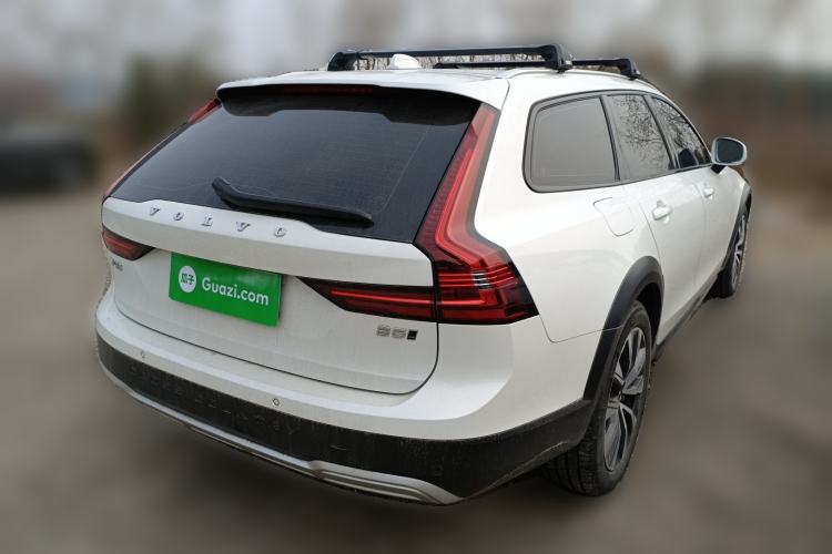 Used Volvo V90 2024 Cross Country B5 AWD Smart Range Edition Rear Right 45 Deg