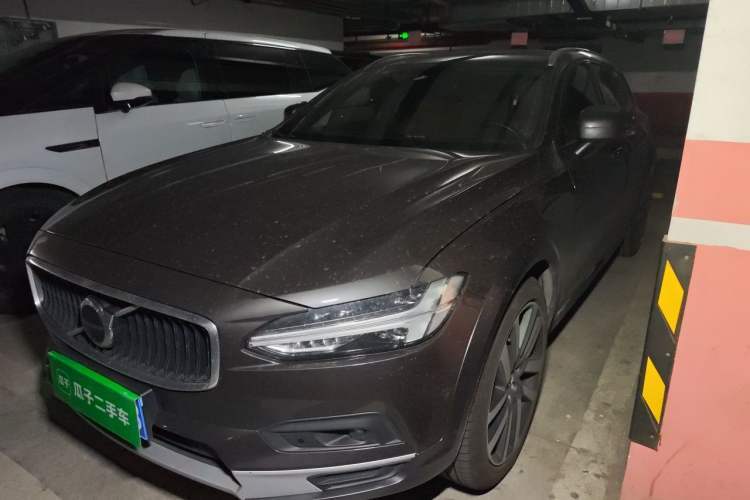 Used Volvo V90 2025 Cross Country B5 AWD Prestige Edition Guazi used car, China used car export, Used car for sale, Used  cars, Cheapest cars for sale
