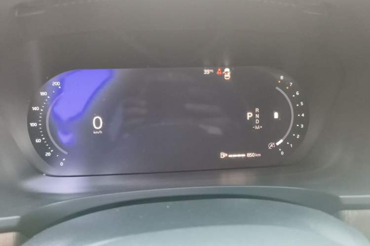 Used Volvo V90 2025 Cross Country B5 AWD Smart Range Edition Instrument Cluster