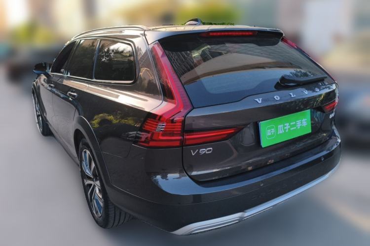 Used Volvo V90 2025 Cross Country B5 AWD Smart Range Edition Rear Left 45 Deg