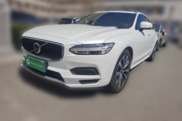 Used Volvo V90 2025 Cross Country B5 AWD Smart Range Edition