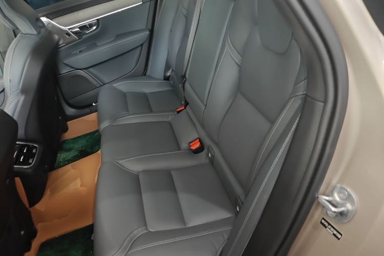 Used Volvo V90 2025 Cross Country B5 AWD Prestige Edition Left Rear Seat