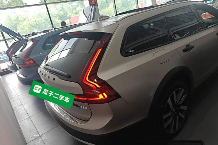 Used Volvo V90 2025 Cross Country B5 AWD Prestige Edition Rear