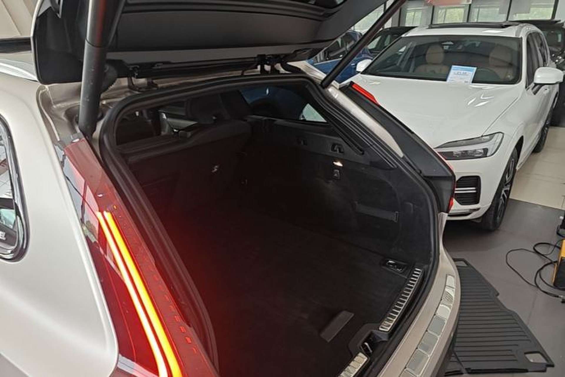 Used Volvo V90 2025 Cross Country B5 AWD Prestige Edition Trunk