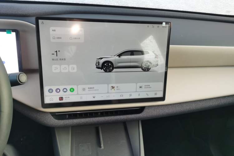 Used Volvo XC70 Plug-in Hybrid 2026 Model Four-Wheel Drive Long-Range Core Audio And AC Panel