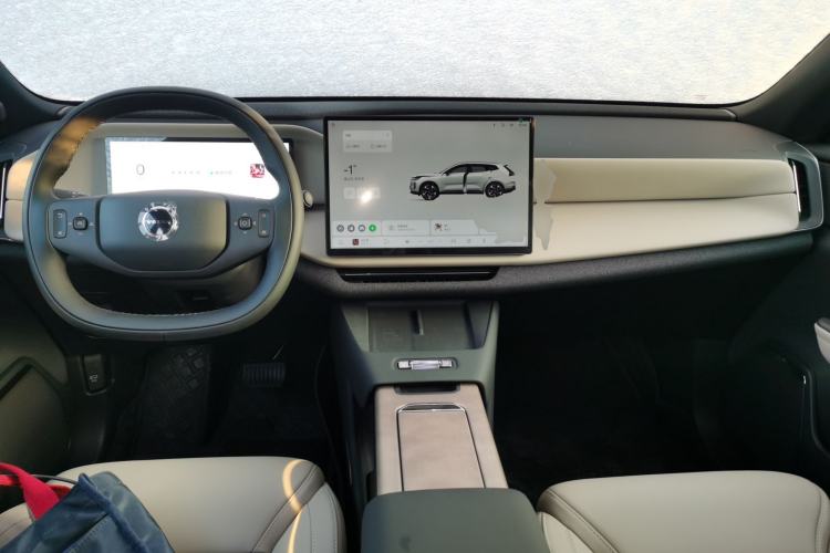Used Volvo XC70 Plug-in Hybrid 2026 Model Four-Wheel Drive Long-Range Core Center Console