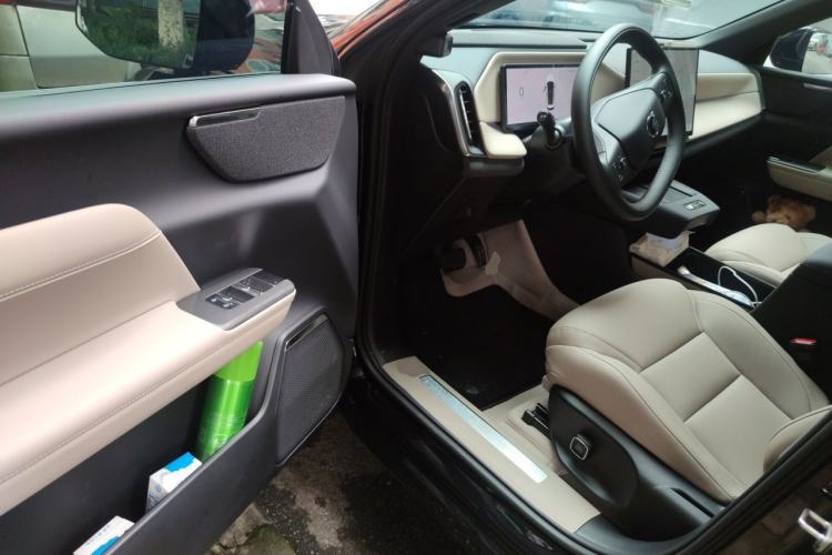 Used Volvo XC70 Plug-in Hybrid 2026 Model Two-Wheel Drive Long-Range Core Driver Seat