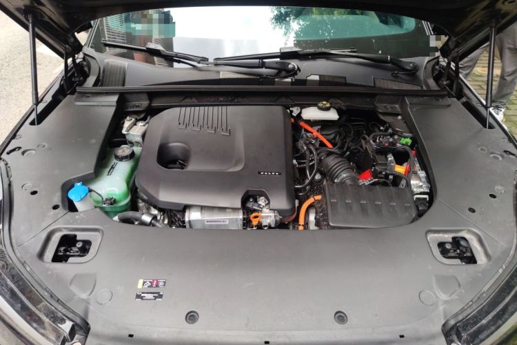 Used Volvo XC70 Plug-in Hybrid 2026 Model Two-Wheel Drive Long-Range Core Engine Bay