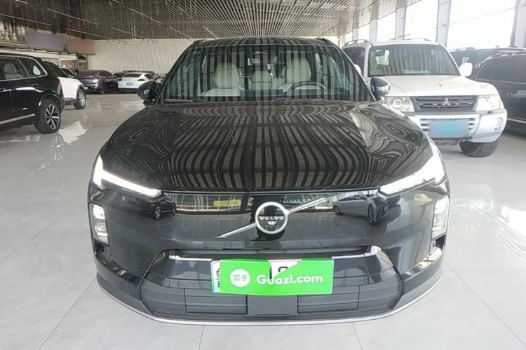 Used Volvo XC70 Plug-in Hybrid 2026 Model Four-Wheel Drive Long-Range Core Front