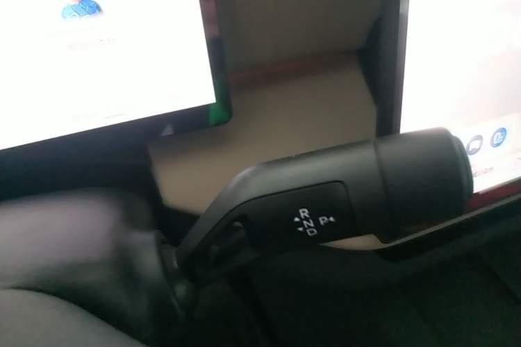 Used Volvo XC70 Plug-in Hybrid 2026 Model Four-Wheel Drive Long-Range Core Gear Lever