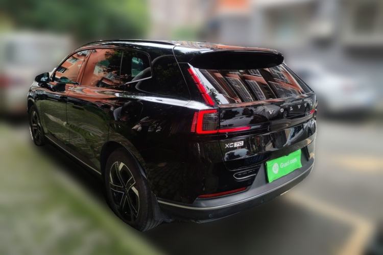 Used Volvo XC70 Plug-in Hybrid 2026 Model Two-Wheel Drive Long-Range Core Rear Left 45 Deg