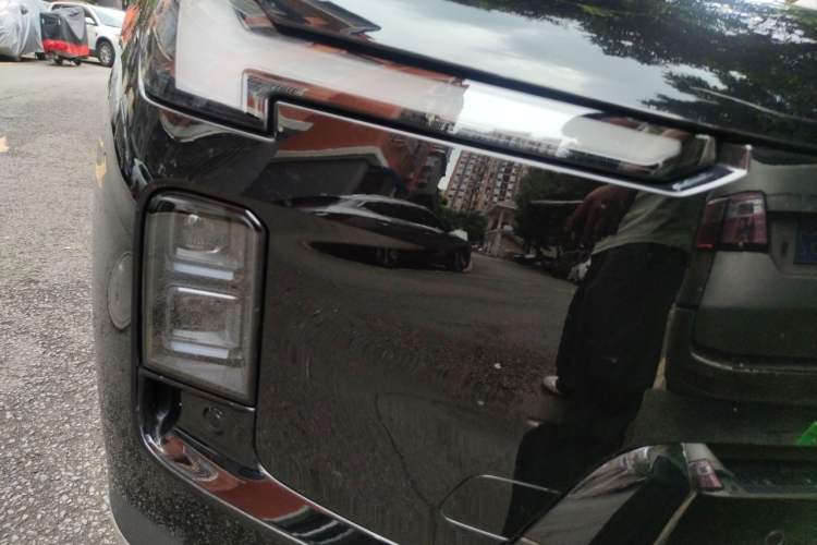 Used Volvo XC70 Plug-in Hybrid 2026 Model Two-Wheel Drive Long-Range Core Right Front Headlight