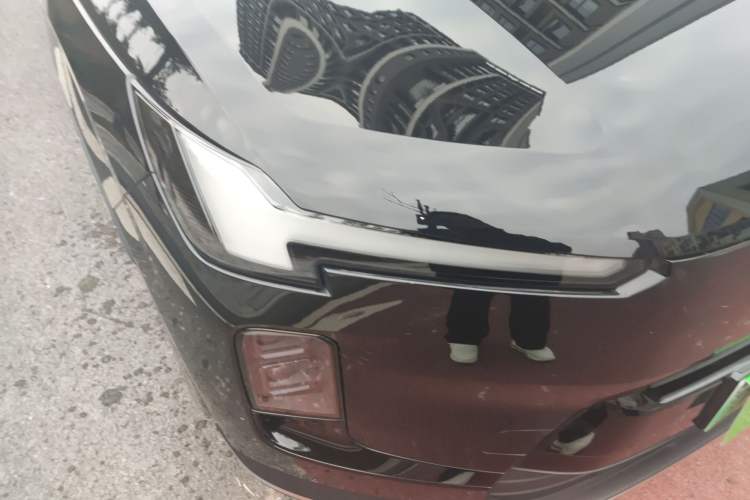 Used Volvo XC70 Plug-in Hybrid 2026 Model Two-Wheel Drive Long-Range Core Right Front Headlight