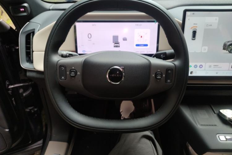 Used Volvo XC70 Plug-in Hybrid 2026 Model Two-Wheel Drive Long-Range Core Steering Wheel