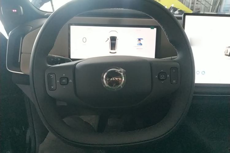 Used Volvo XC70 Plug-in Hybrid 2026 Model Four-Wheel Drive Long-Range Core Steering Wheel