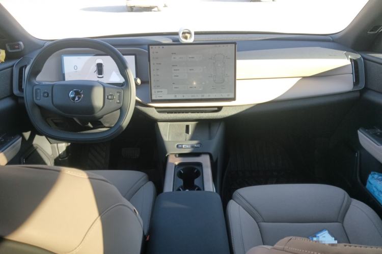 Used Volvo XC70 Plug-in Hybrid 2026 Model Four-Wheel Drive Long-Range Core Center Console