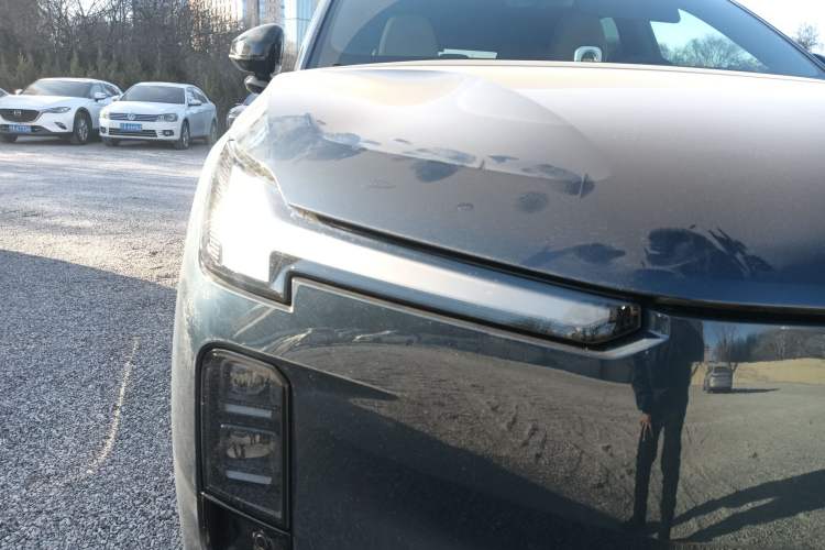 Used Volvo XC70 Plug-in Hybrid 2026 Model Four-Wheel Drive Long-Range Core Right Front Headlight