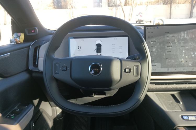 Used Volvo XC70 Plug-in Hybrid 2026 Model Four-Wheel Drive Long-Range Core Steering Wheel