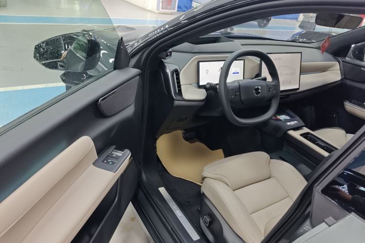Used Volvo XC70 Plug-in Hybrid 2026 Model Four-Wheel Drive Long-Range Ultra Driver Seat
