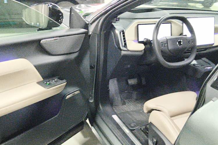 Used Volvo XC70 Plug-in Hybrid 2026 Model Four-Wheel Drive Long-Range Ultra Driver Seat