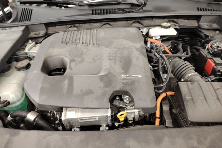 Used Volvo XC70 Plug-in Hybrid 2026 Model Four-Wheel Drive Long-Range Ultra Engine Bay
