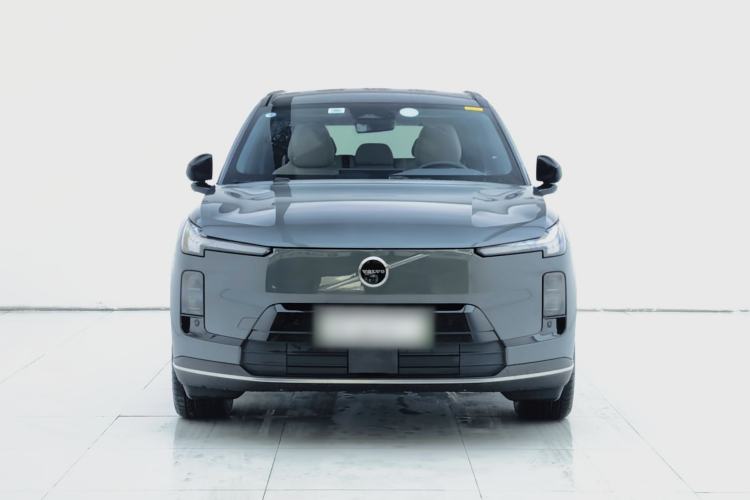 Used Volvo XC70 Plug-in Hybrid 2026 Model Four-Wheel Drive Long-Range Core Exterior 1