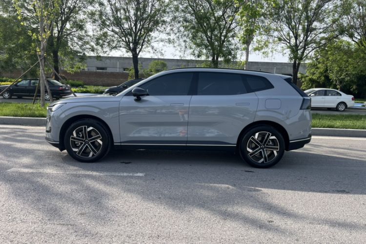 Used Volvo XC70 Plug-in Hybrid 2026 Model Four-Wheel Drive Long-Range Core Exterior 4