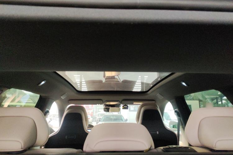 Used Volvo XC70 Plug-in Hybrid 2026 Model Four-Wheel Drive Long-Range Ultra Headliner