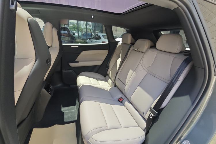 Used Volvo XC70 Plug-in Hybrid 2026 Model Four-Wheel Drive Long-Range Ultra Interior 2