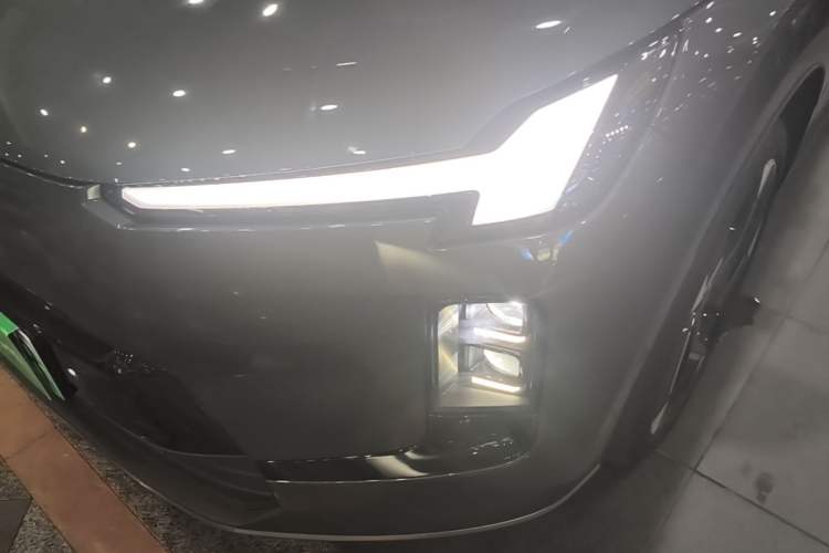 Used Volvo XC70 Plug-in Hybrid 2026 Model Four-Wheel Drive Long-Range Plus Left Front Headlight