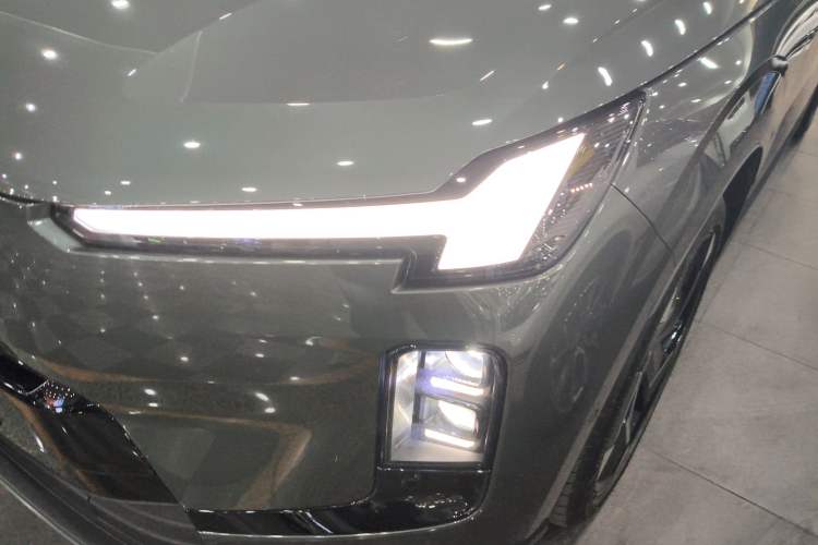 Used Volvo XC70 Plug-in Hybrid 2026 Model Four-Wheel Drive Long-Range Ultra Left Front Headlight