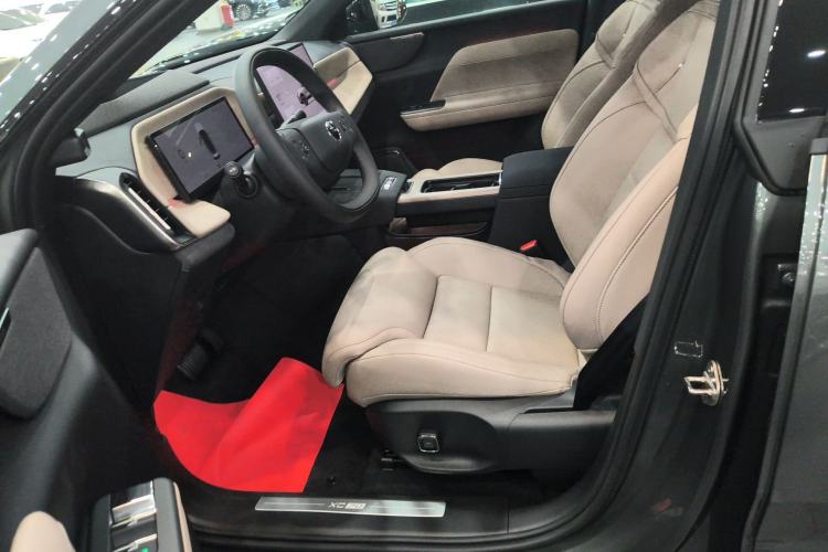 Used Volvo XC70 Plug-in Hybrid 2026 Model Four-Wheel Drive Long-Range Ultra Left Front Seat