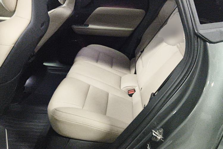 Used Volvo XC70 Plug-in Hybrid 2026 Model Four-Wheel Drive Long-Range Ultra Left Rear Seat