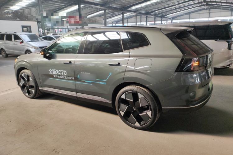 Used Volvo XC70 Plug-in Hybrid 2026 Model Four-Wheel Drive Long-Range Ultra Left Side