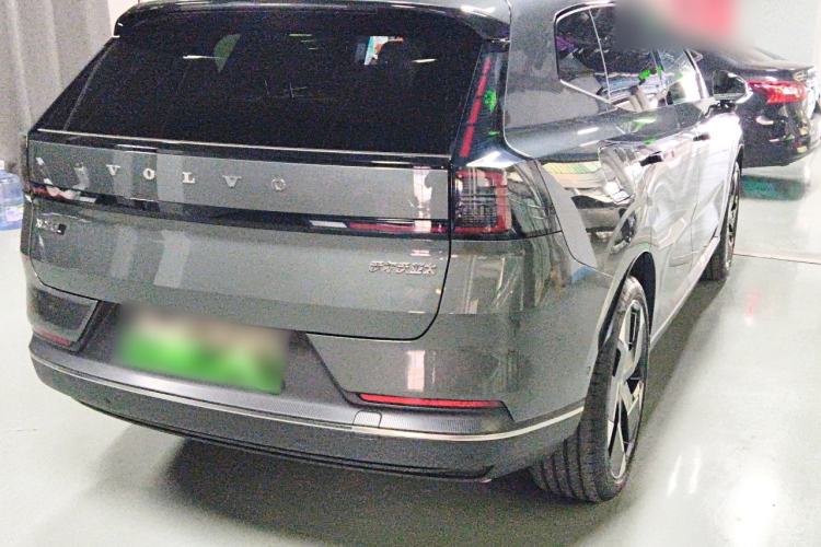 Used Volvo XC70 Plug-in Hybrid 2026 Model Four-Wheel Drive Long-Range Ultra Rear Right 45 Deg