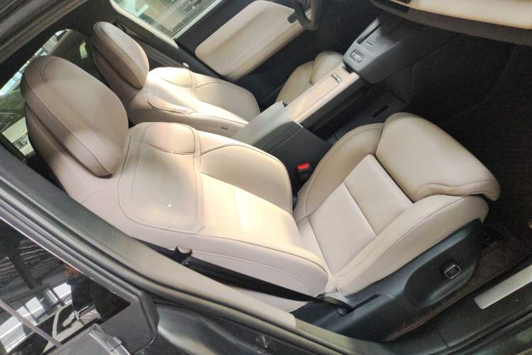 Used Volvo XC70 Plug-in Hybrid 2026 Model Four-Wheel Drive Long-Range Ultra Right Front Seat