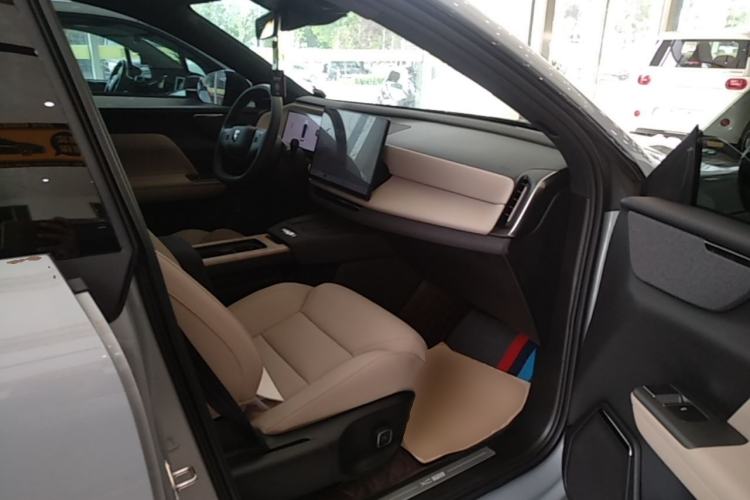 Used Volvo XC70 Plug-in Hybrid 2026 Model Four-Wheel Drive Long-Range Core Right Front Seat