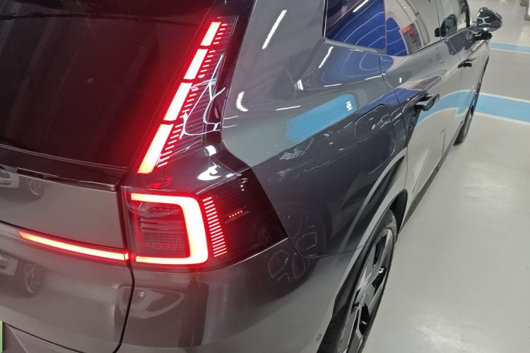 Used Volvo XC70 Plug-in Hybrid 2026 Model Four-Wheel Drive Long-Range Ultra Right Rear Taillight