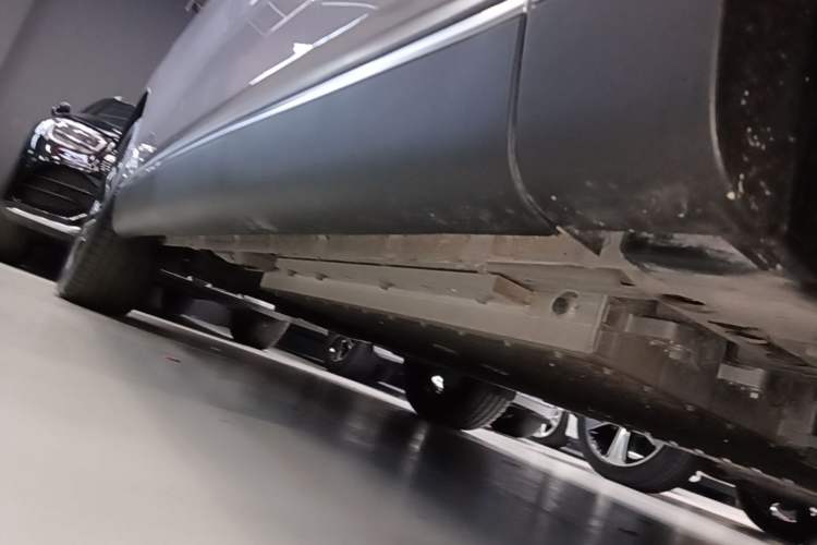 Used Volvo XC70 Plug-in Hybrid 2026 Model Four-Wheel Drive Long-Range Core Right Side Sill