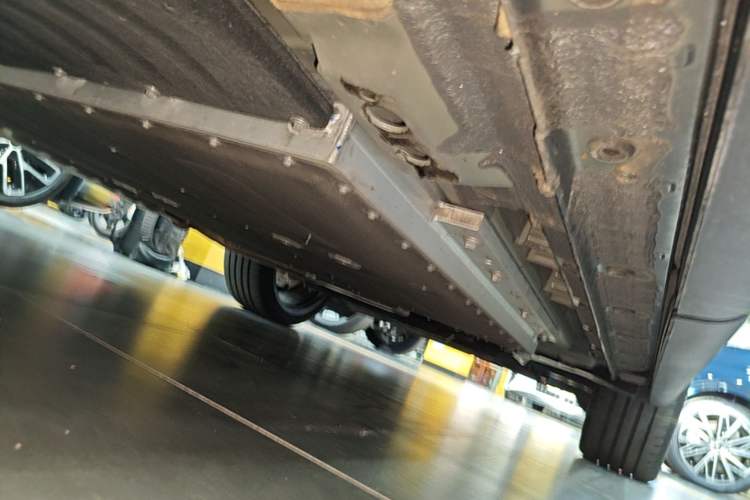 Used Volvo XC70 Plug-in Hybrid 2026 Model Four-Wheel Drive Long-Range Ultra Right Side Sill