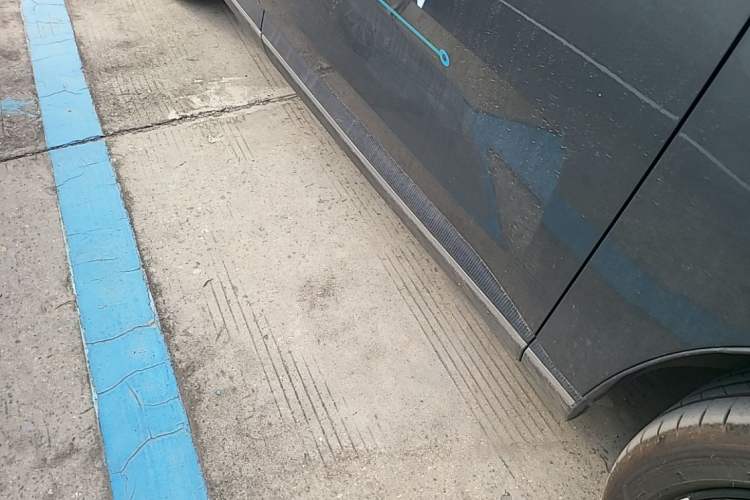 Used Volvo XC70 Plug-in Hybrid 2026 Model Four-Wheel Drive Long-Range Ultra Right Side Sill