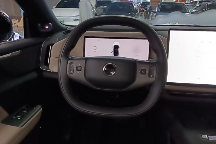 Used Volvo XC70 Plug-in Hybrid 2026 Model Four-Wheel Drive Long-Range Core Steering Wheel