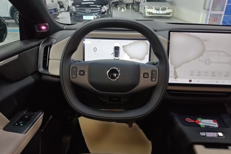 Used Volvo XC70 Plug-in Hybrid 2026 Model Four-Wheel Drive Long-Range Ultra Steering Wheel