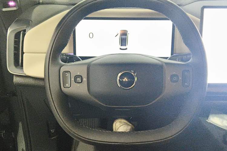 Used Volvo XC70 Plug-in Hybrid 2026 Model Four-Wheel Drive Long-Range Ultra Steering Wheel
