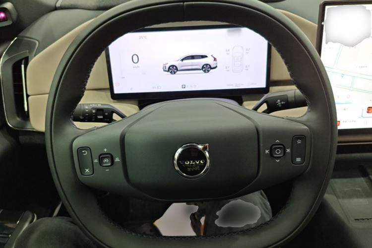 Used Volvo XC70 Plug-in Hybrid 2026 Model Four-Wheel Drive Long-Range Ultra Steering Wheel