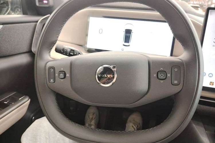 Used Volvo XC70 Plug-in Hybrid 2026 Model Four-Wheel Drive Long-Range Ultra Steering Wheel