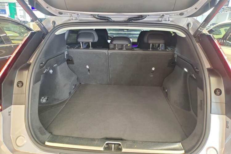 Used Volvo XC70 Plug-in Hybrid 2026 Model Four-Wheel Drive Long-Range Plus Trunk
