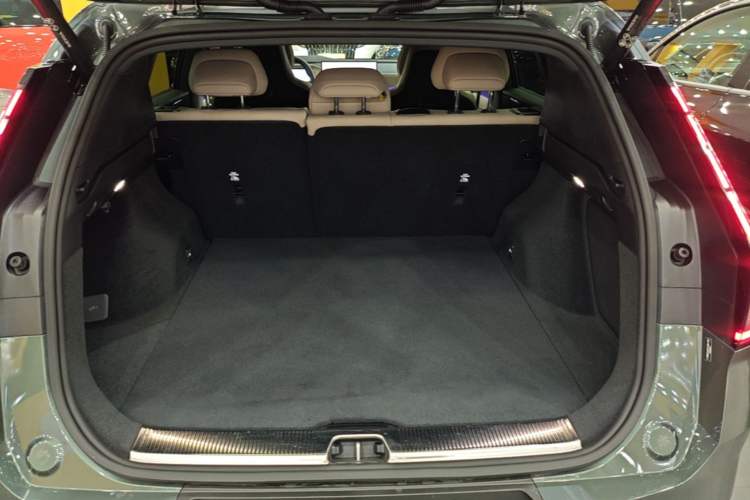 Used Volvo XC70 Plug-in Hybrid 2026 Model Four-Wheel Drive Long-Range Ultra Trunk