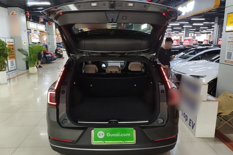 Used Volvo XC70 Plug-in Hybrid 2026 Model Four-Wheel Drive Long-Range Ultra Trunk
