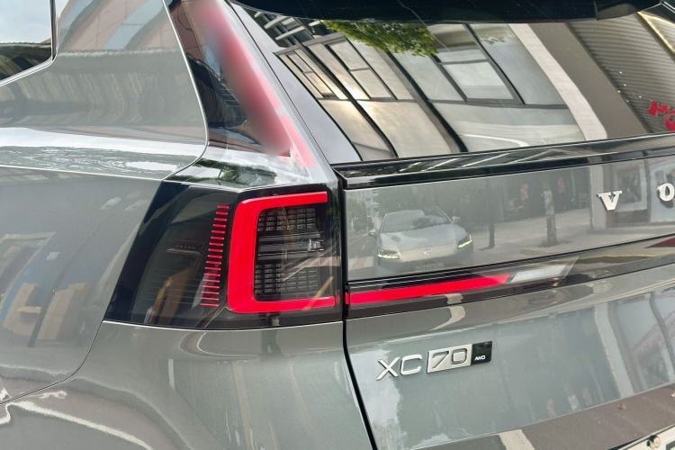 Used Volvo XC70 Plug-in Hybrid 2026 Model Four-Wheel Drive Long-Range Ultra Exterior 6